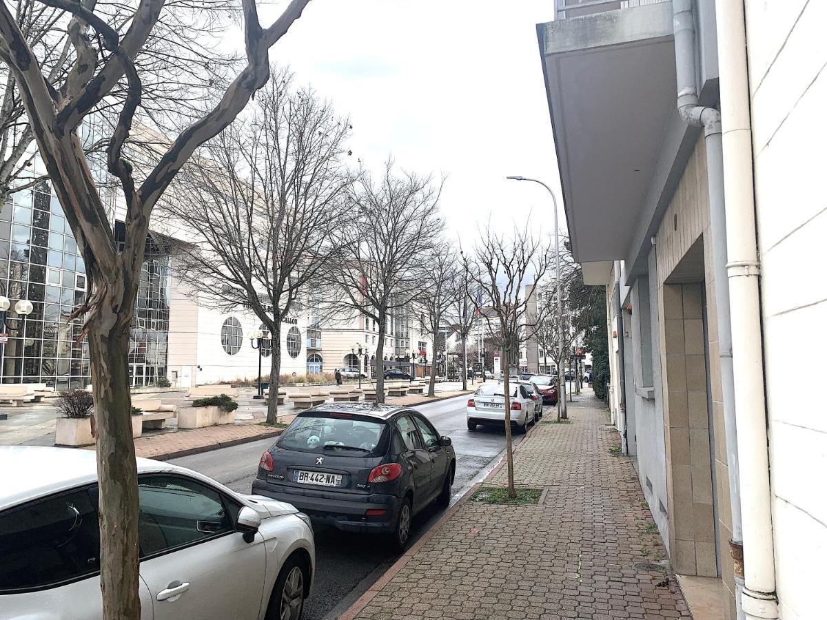 Le Callou - Parking - Face Aux Thermes - Rez De Chaussee Виши Екстериор снимка